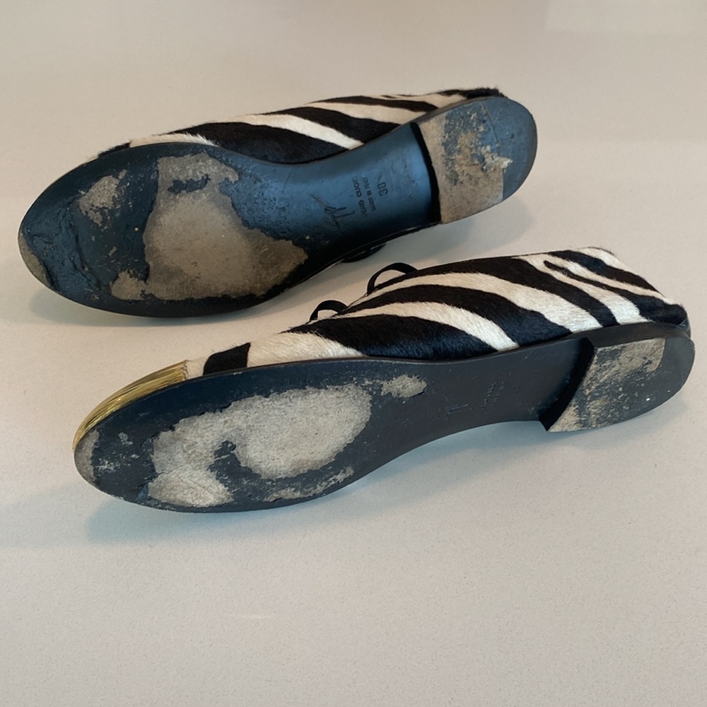 Giuseppe Zanotti Zebra Snaeakers with Brass Toe Cap- 38 - Picture 4 of 4